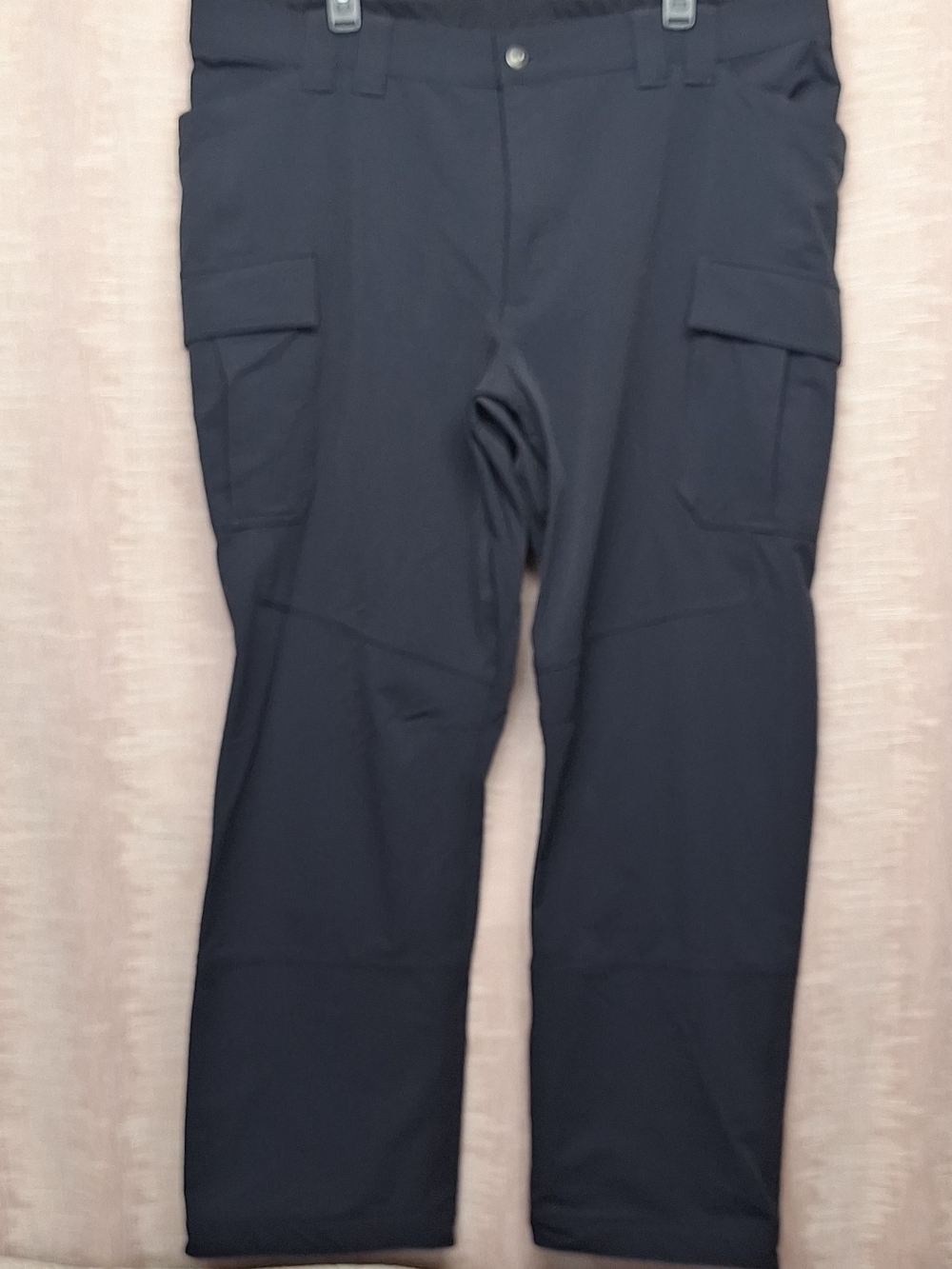 Duluth Trading Co Black Cargo Pants with Utility Pockets Size 42